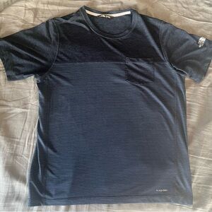 The North Face Men's Flashdry Athletic Shirt-Large blue striped with pocket